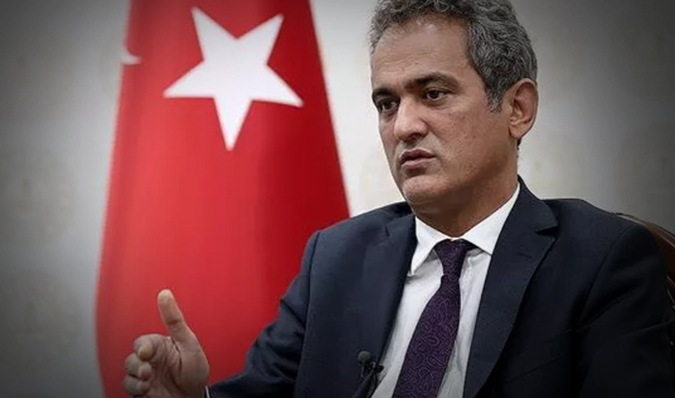 Bakan ozerden flas uzaktan egitim aciklamasi